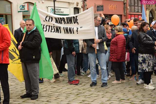 [FOTO] Akcja podopiecznych PSONI z okazji Dnia Godności