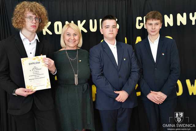 Laury w konkursie wiedzy samorządowej dla uczniów ze SP w Grodziszczu [Foto]