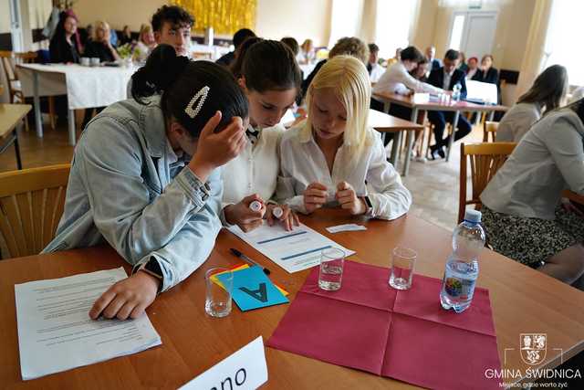 Laury w konkursie wiedzy samorządowej dla uczniów ze SP w Grodziszczu [Foto]