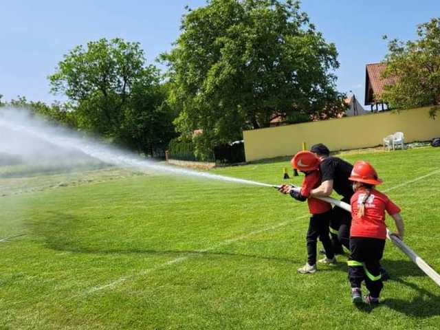 [FOTO] Dali popis umiejętności strażackich