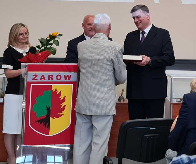 [FOTO] Złote Dęby dla zawodników TKKF Chemik Żarów