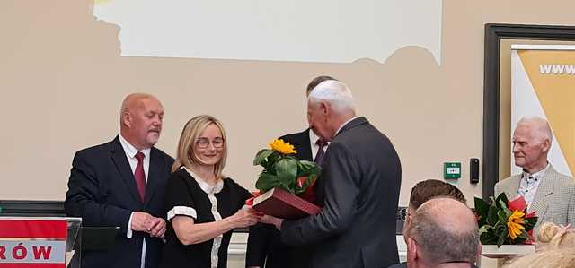 [FOTO] Złote Dęby dla zawodników TKKF Chemik Żarów