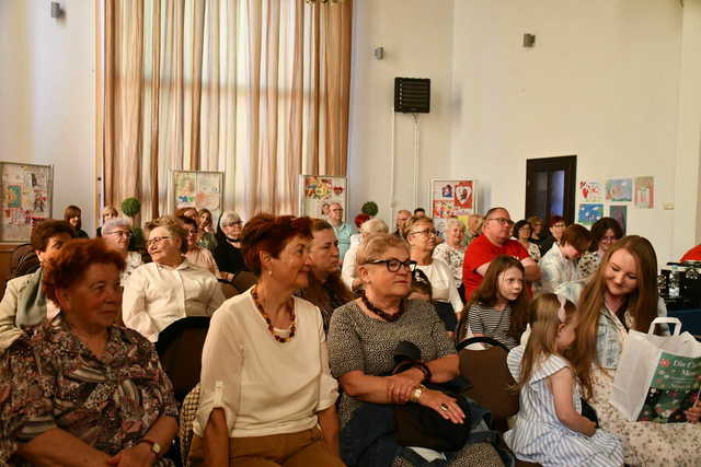 Obchodzili Dzień Matki w Miejskim Domu Kultury w Świebodzicach [Foto]