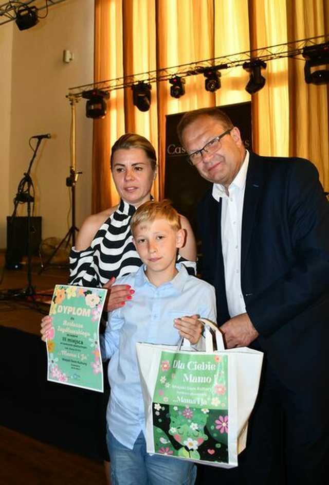 Obchodzili Dzień Matki w Miejskim Domu Kultury w Świebodzicach [Foto]