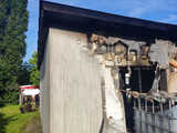 [FOTO] Jedna osoba poszkodowana w pożarze garażu