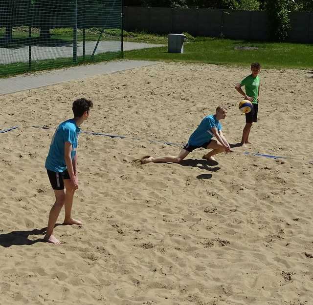 Siatkówka plażowa chłopców klas 7-8 SP za nami [Foto]