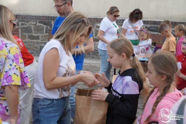 Uczcili Dzień Dziecka i wsparli Agatkę Salamon w Jaworzynie Śląskiej [Foto]