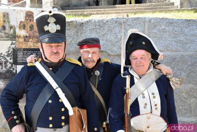 Armata wystrzeliła! Ruszył Piknik Historyczny w Dobromierzu [Foto]