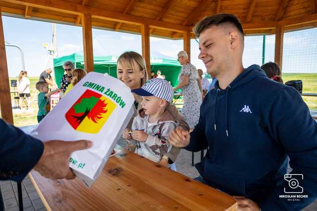 Zobacz, jak dzieci bawiły się na nowym placu zabaw w Bukowie. Piknik rodzinny z okazji Dnia Dziecka za nami [FOTO]