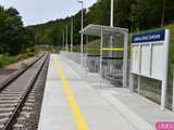 Zobacz, jak wyglądają nowe stacje kolejowe na trasie Świdnica - Jedlina-Zdrój. Do jakich atrakcji turystycznych dotrzemy nową linią? [FOTO, MAPA]