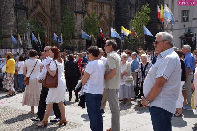 [FOTO] Boże Ciało. Wierni przeszli w procesjach 