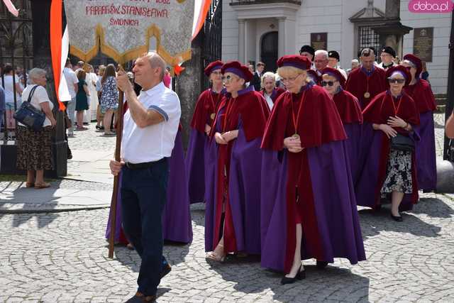 [FOTO] Boże Ciało. Wierni przeszli w procesjach 