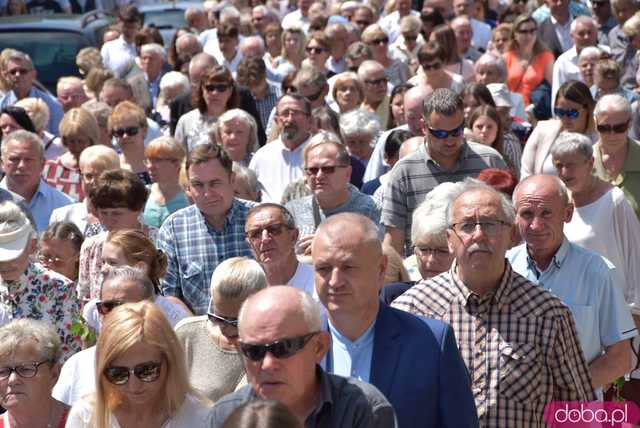 Strzegomianie obchodzili Boże Ciało. Procesja przeszła ulicami miasta [FOTO]