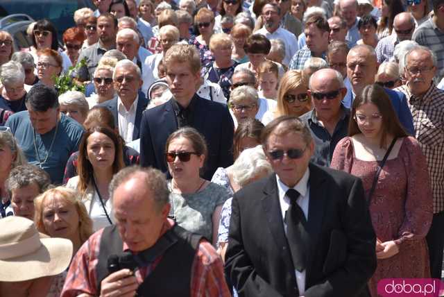 Strzegomianie obchodzili Boże Ciało. Procesja przeszła ulicami miasta [FOTO]