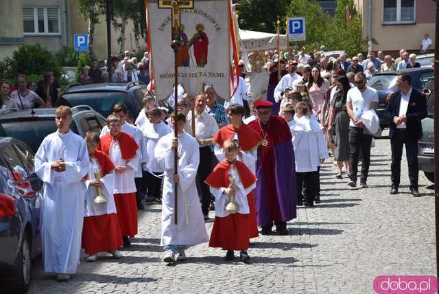 Strzegomianie obchodzili Boże Ciało. Procesja przeszła ulicami miasta [FOTO]