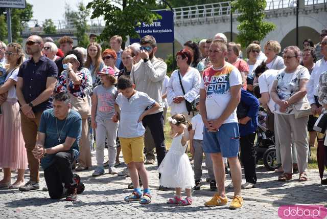 Strzegomianie obchodzili Boże Ciało. Procesja przeszła ulicami miasta [FOTO]
