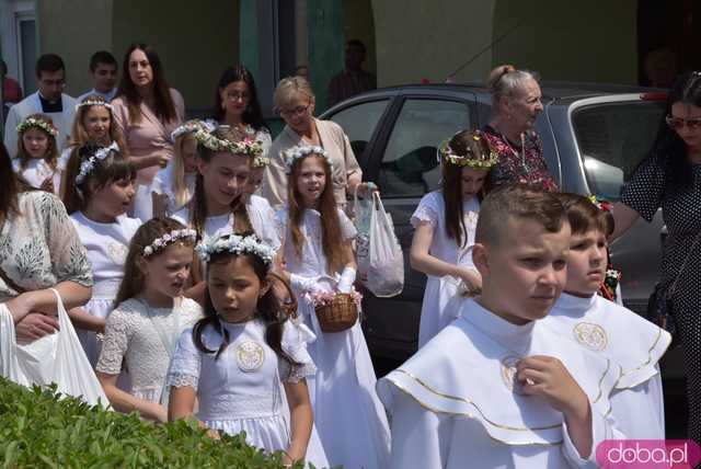 Strzegomianie obchodzili Boże Ciało. Procesja przeszła ulicami miasta [FOTO]