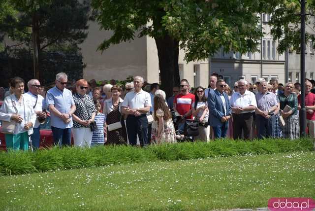 Strzegomianie obchodzili Boże Ciało. Procesja przeszła ulicami miasta [FOTO]
