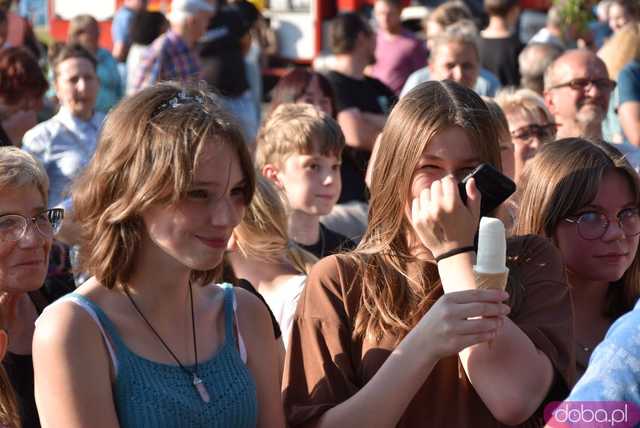 Halinka Kiepska, czyli Marzena Kipiel-Sztuka gwiazdą Pikniku Parafialnego w Jaworzynie Śląskiej [FOTO, WIDEO]