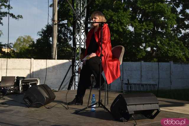 Halinka Kiepska, czyli Marzena Kipiel-Sztuka gwiazdą Pikniku Parafialnego w Jaworzynie Śląskiej [FOTO, WIDEO]