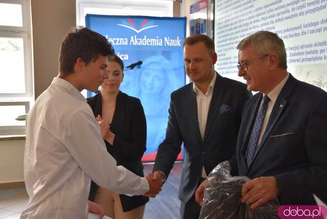 Wręczono nagrody podczas IV Kongresu Młodzieży Przedsiębiorczej [FOTO]