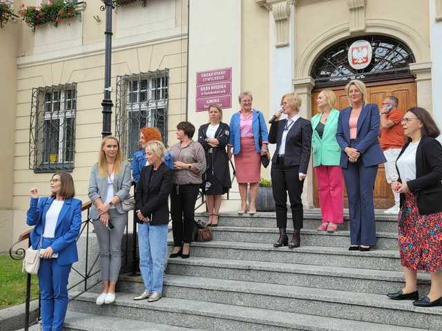 Zatańczyli poloneza na świebodzickim rynku [FOTO]