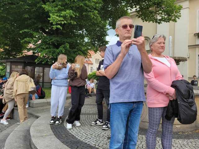 Zatańczyli poloneza na świebodzickim rynku [FOTO]