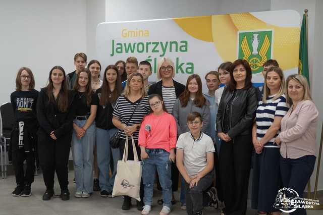 Niezwykły gość u ósmoklasistów z Jaworzyny Śląskiej [FOTO]