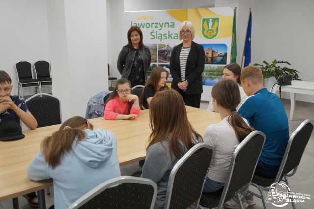 Niezwykły gość u ósmoklasistów z Jaworzyny Śląskiej [FOTO]