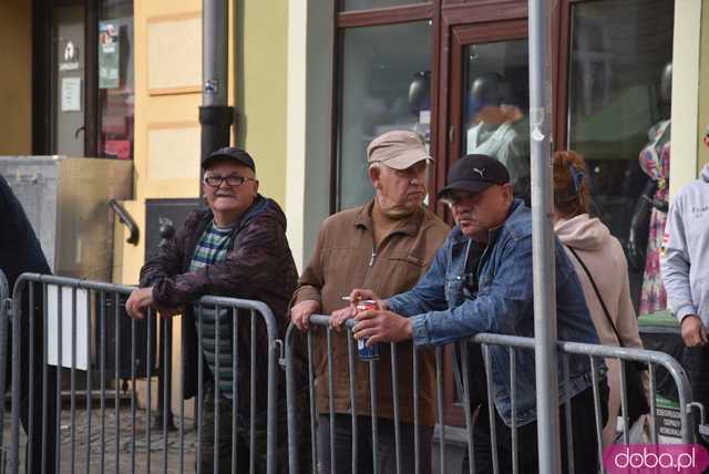 [FOTO, WIDEO] Zenek Martyniuk porwał tłum na otwarciu Święta Granitu Strzegomskiego