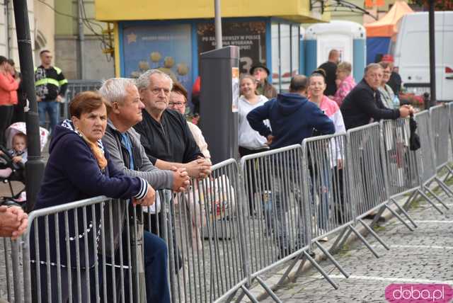 [FOTO, WIDEO] Zenek Martyniuk porwał tłum na otwarciu Święta Granitu Strzegomskiego