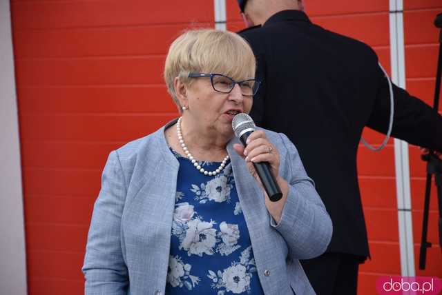 Wstęga przecięta, syreny zawyły: Nowa remiza strażacka w Gogołowie otwarta! Zobacz, jak się prezentuje [FOTO]