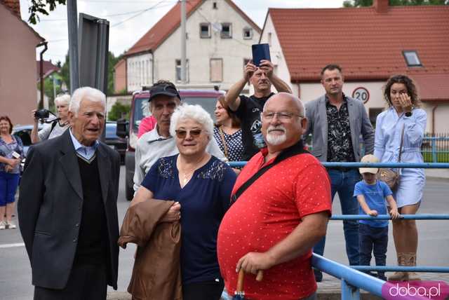 Wstęga przecięta, syreny zawyły: Nowa remiza strażacka w Gogołowie otwarta! Zobacz, jak się prezentuje [FOTO]