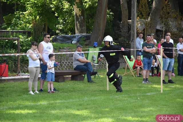 Strażacy rywalizowali na zawodach sportowo-pożarniczych w Śmiałowicach [FOTO]