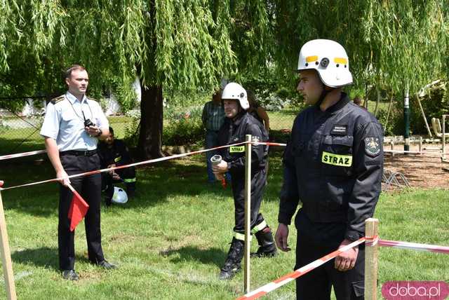 Strażacy rywalizowali na zawodach sportowo-pożarniczych w Śmiałowicach [FOTO]