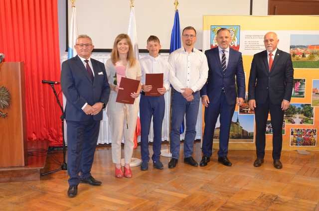 Nagrodzono najlepszych uczniów z gminy Strzegom [FOTO]