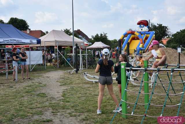 Rodzinna atmosfera i sportowe emocje na Pikniku Rodzinnym w Kłaczynie [FOTO]