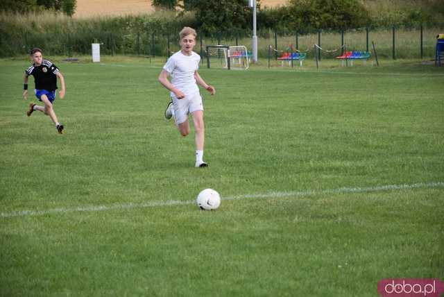 Rodzinna atmosfera i sportowe emocje na Pikniku Rodzinnym w Kłaczynie [FOTO]