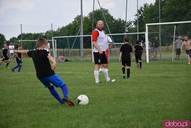 Rodzinna atmosfera i sportowe emocje na Pikniku Rodzinnym w Kłaczynie [FOTO]