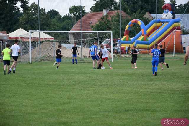 Rodzinna atmosfera i sportowe emocje na Pikniku Rodzinnym w Kłaczynie [FOTO]