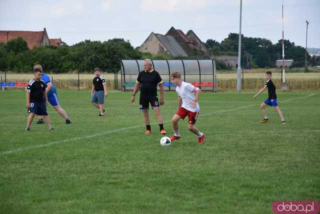 Rodzinna atmosfera i sportowe emocje na Pikniku Rodzinnym w Kłaczynie [FOTO]