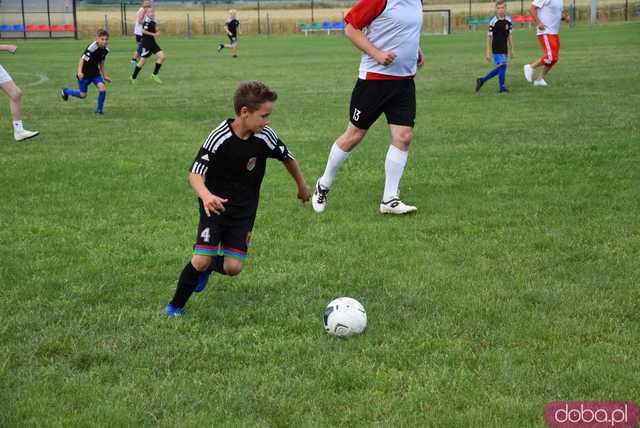 Rodzinna atmosfera i sportowe emocje na Pikniku Rodzinnym w Kłaczynie [FOTO]