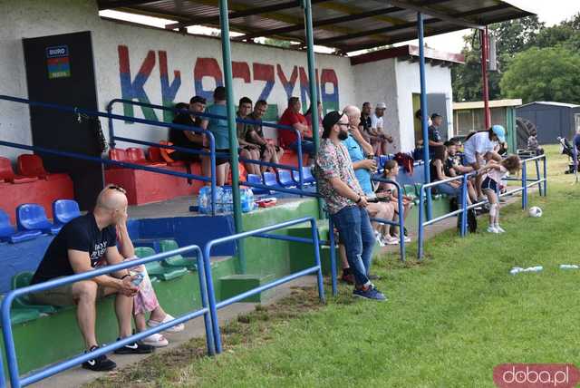 Rodzinna atmosfera i sportowe emocje na Pikniku Rodzinnym w Kłaczynie [FOTO]