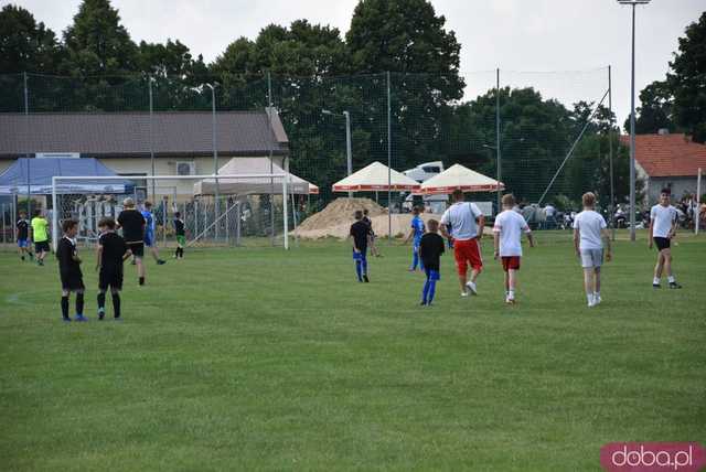 Rodzinna atmosfera i sportowe emocje na Pikniku Rodzinnym w Kłaczynie [FOTO]