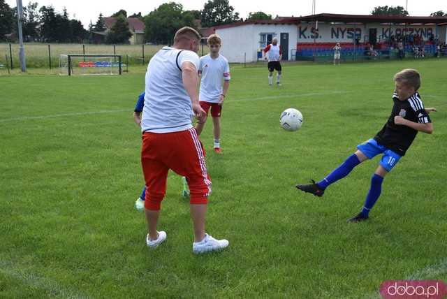 Rodzinna atmosfera i sportowe emocje na Pikniku Rodzinnym w Kłaczynie [FOTO]