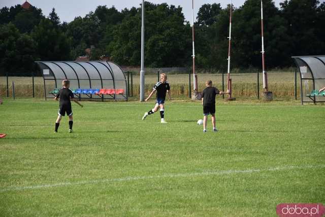 Rodzinna atmosfera i sportowe emocje na Pikniku Rodzinnym w Kłaczynie [FOTO]