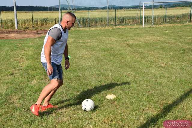 Rodzinna atmosfera i sportowe emocje na Pikniku Rodzinnym w Kłaczynie [FOTO]