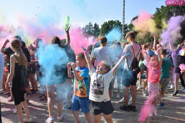 [FOTO] Tak się wita lato! Proszki holi i dmuchańce  