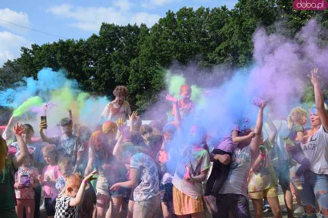 [FOTO] Tak się wita lato! Proszki holi i dmuchańce  