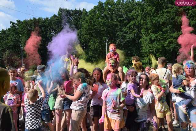 [FOTO] Tak się wita lato! Proszki holi i dmuchańce  